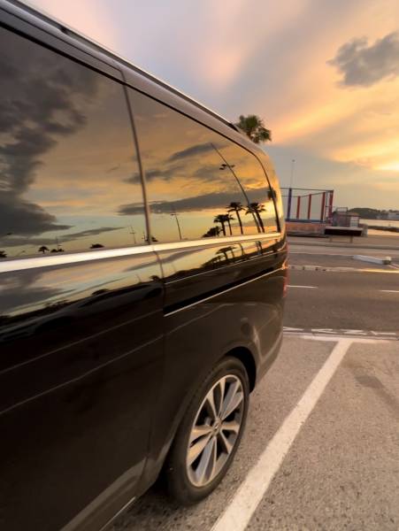 Voitures avec chauffeur VTC berlines et vans pour un séminaire dans le Lavadou